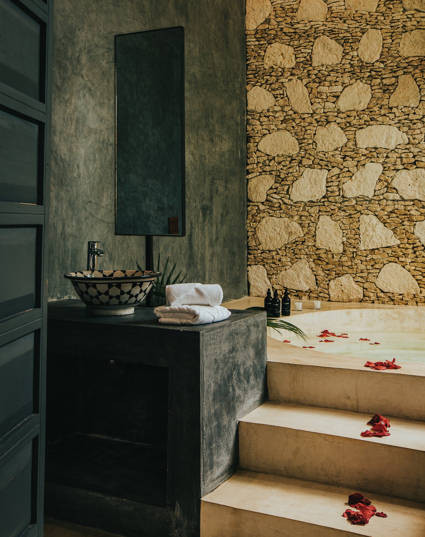 Moroccan 8 Bedroom Jungle Riad